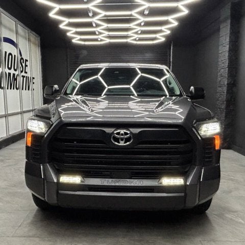 2022 Toyota Tundra 2WD SR5