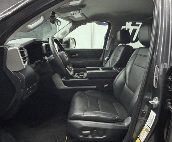2022 Toyota Tundra 2WD SR5