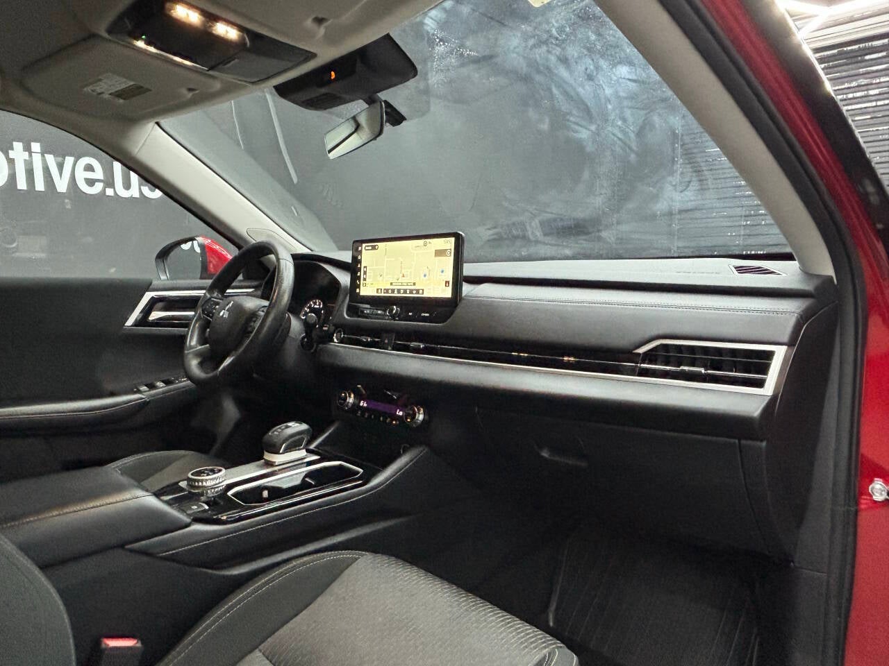 2025 Mitsubishi Outlander ES 4dr SUV