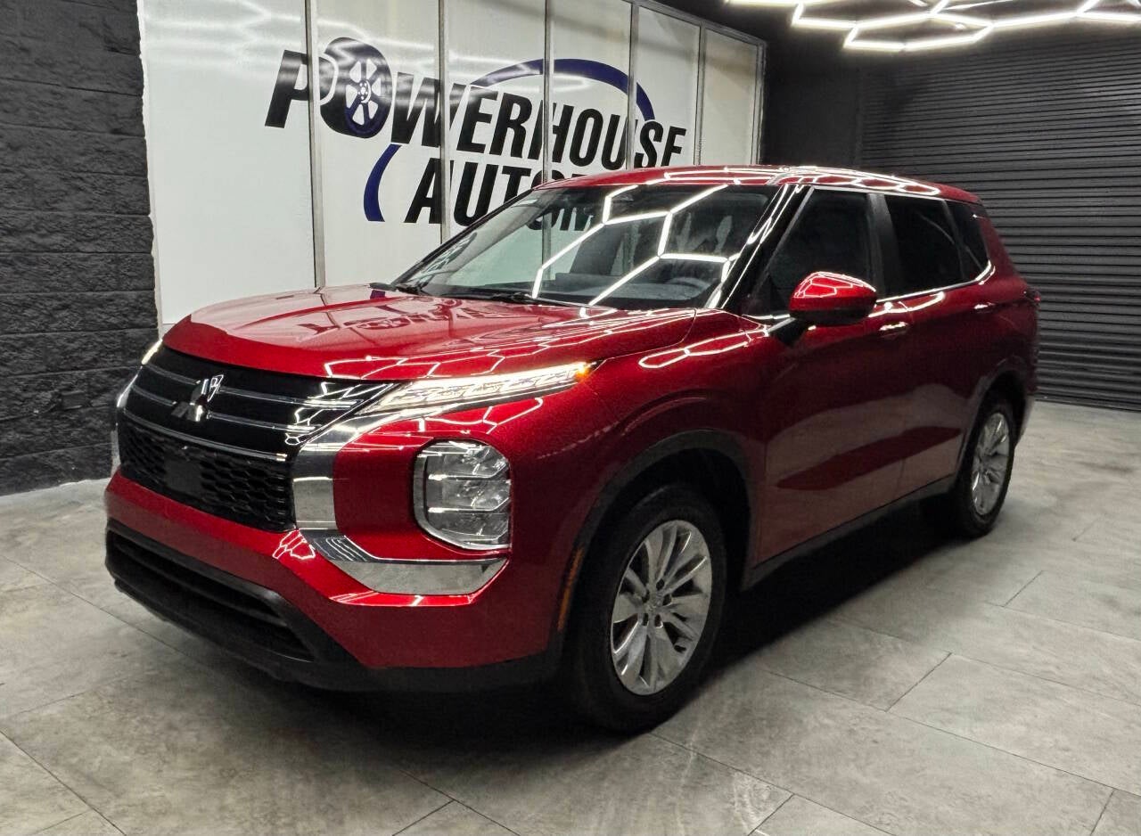 2025 Mitsubishi Outlander ES 4dr SUV