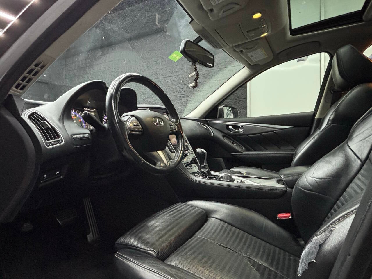 2015 INFINITI Q50 Hybrid Sport 4dr Sedan