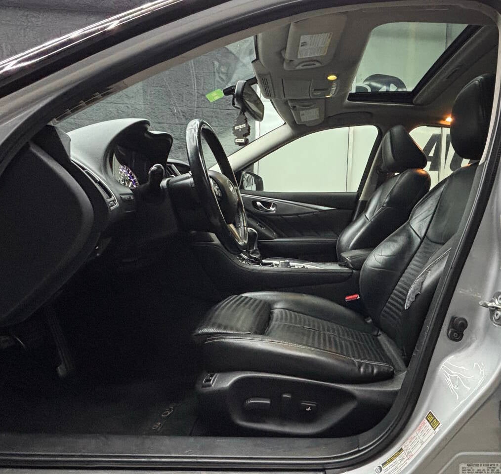 2015 INFINITI Q50 Hybrid Sport 4dr Sedan
