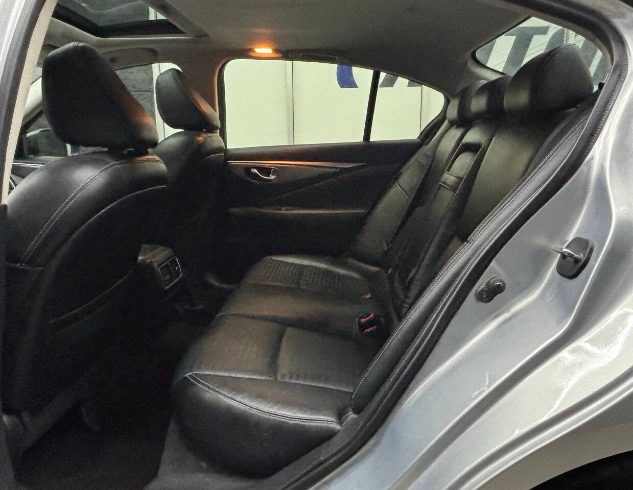 2015 INFINITI Q50 Hybrid Sport 4dr Sedan