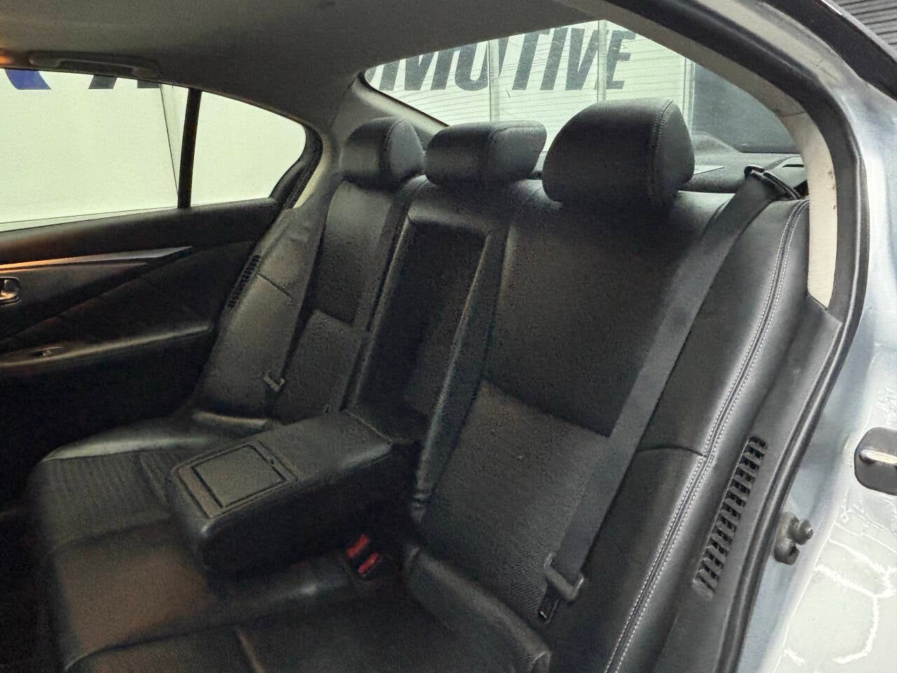 2015 INFINITI Q50 Hybrid Sport 4dr Sedan