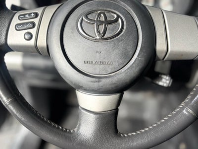 2007 Toyota FJ Cruiser Base 4dr SUV (4L V6 5A)