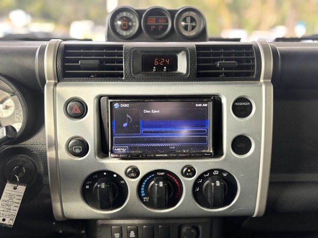 2007 Toyota FJ Cruiser Base 4dr SUV (4L V6 5A)