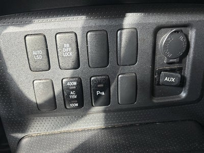 2007 Toyota FJ Cruiser Base 4dr SUV (4L V6 5A)