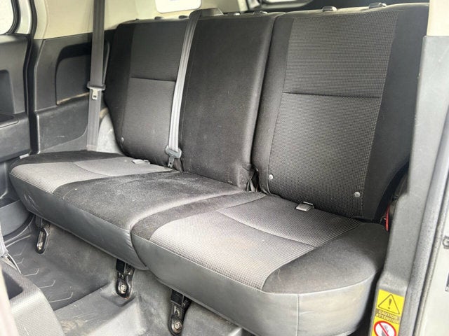 2007 Toyota FJ Cruiser Base 4dr SUV (4L V6 5A)