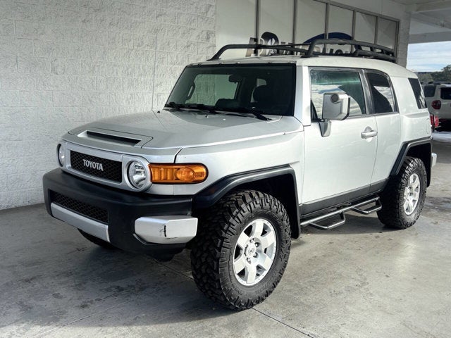 2007 Toyota FJ Cruiser Base 4dr SUV (4L V6 5A)