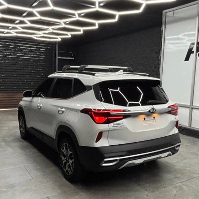 2021 Kia Seltos EX AWD 4dr SUV