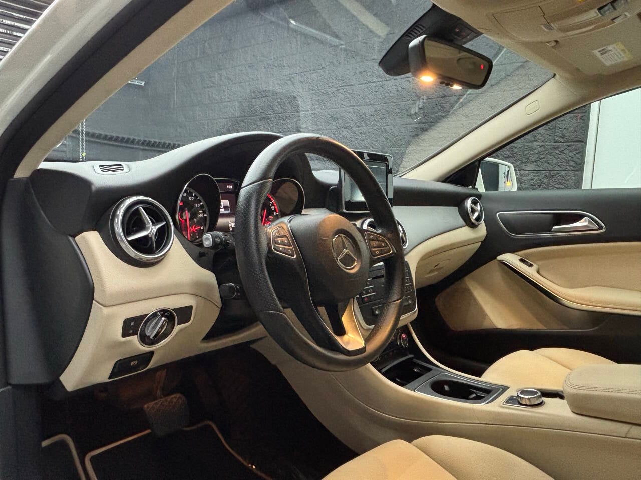 2016 Mercedes-Benz GLA GLA 250 4dr SUV