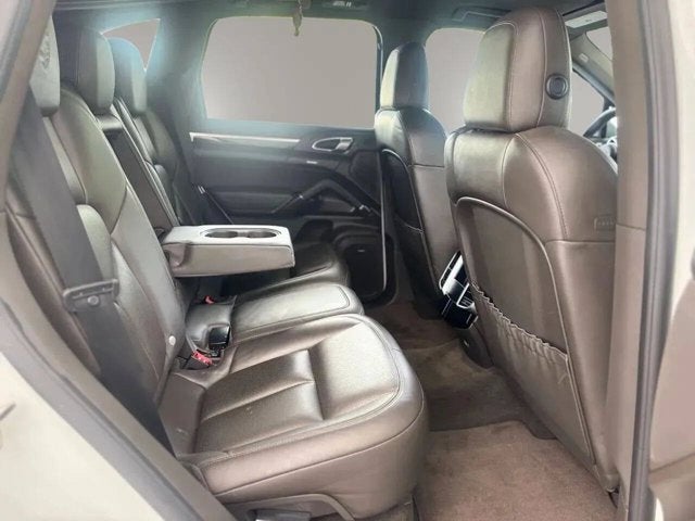 2017 Porsche Cayenne Platinum Edition AWD 4dr SUV