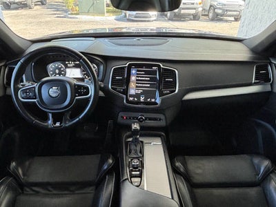 2019 Volvo XC90 R-Design