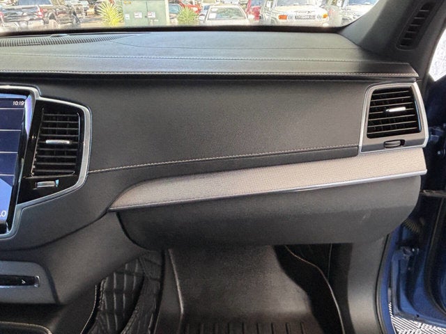 2019 Volvo XC90 R-Design