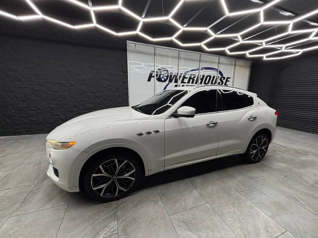 2017 Maserati Levante Base AWD 4dr SUV